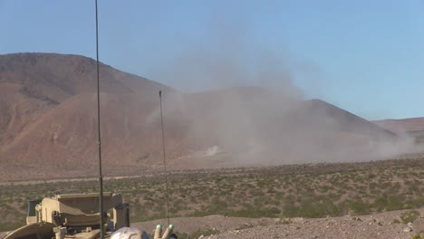 Us-Army-Tanks-Fire-In-The-Desert