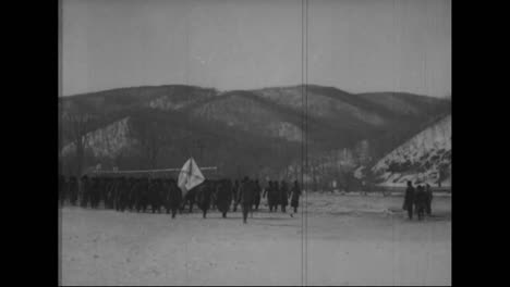 Die-Russische-Armee-Marschiert-In-Formation-In-Der-Nähe-Von-Wladiwostok-Sibirien-Russland-Ab-1918-2