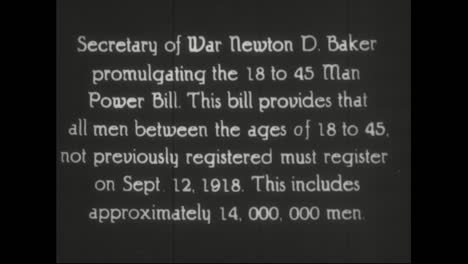 Kriegsminister-New-Ton-Baker-Unterzeichnet-Ein-Gesetz,-Das-Junge-Männer-Für-Den-Einberufungsprozess-Im-Ersten-Weltkrieg-Berechtigt