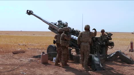 As-Part-Of-Operation-Inherent-Resolve-American-Artillerymen-Stationed-In-Iraq-Fire-On-Enemy-Positions-1