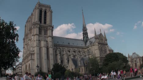 Catedral-De-Notre-Dame,-París,-Francia