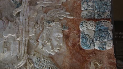 Bajorrelieve-Del-Museo-En-El-Museo-Maya-De-Palenque-En-México