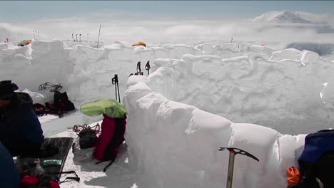 Climbers-eating-at-camp