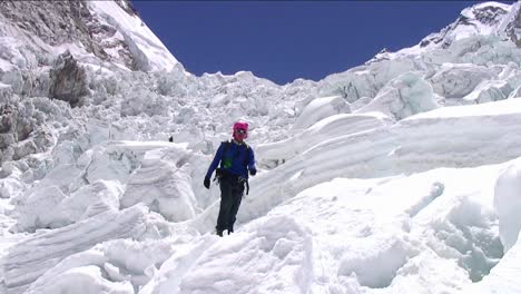Pan-De-Pico-A-Sherpa-Bajando-Cascada-De-Hielo