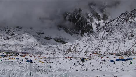Wide-shot-pan-of-snowy-Everest-Basecamp
