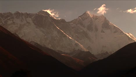 Everest-and-Lhotse-from-Tengboche