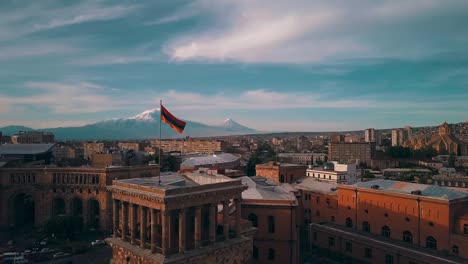 Una-Hermosa-Antena-Sobre-La-Ciudad-Capital-De-Ereván-De-Armenia.