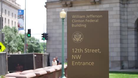 Dreharbeiten-Zum-William-Jefferson-Clinton-Building-In-Washington,-D.C