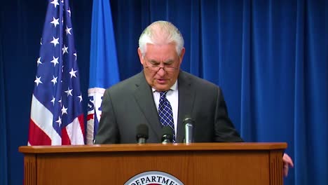 El-Secretario-De-Estado-De-Los-Estados-Unidos,-Rex-Tillerson,-Habla-Sobre-El-Presidente-Triunfa-Sobre-La-Prohibición-De-Viajar-A-Los-Musulmanes