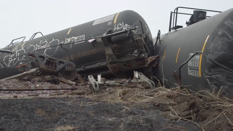 Field-Investigators-From-The-Ntsb-Investigate-An-Oil-Tanker-Train-Wreck-Crash-Near-Graettinger-Iowa-2