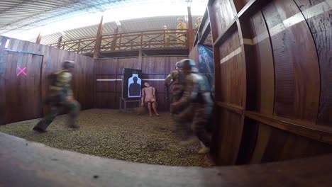 A-Us-Army-Assault-Team-Takes-Part-In-A-Simulated-Hostage-Rescue-Situation