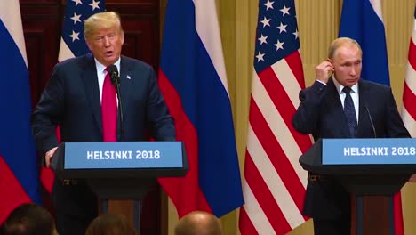El-Presidente-Estadounidense,-Donald-Trump,-Celebra-Una-Conferencia-De-Prensa-Desastrosa-Y-Muy-Criticada-Con-La-Federación-De-Rusia-Vladimir-Putin-Tras-Su-Cumbre-En-Helsinki-Finlandia-Trump-Y-Putin-Discuten-Los-Esfuerzos-Humanitarios-En-Siria