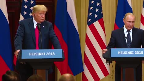 US-Präsident-Donald-Trump-Hält-Eine-Desaströse-Und-Viel-Kritisierte-Pressekonferenz-Mit-Dem-Russischen-Verband-Wladimir-Putin-Nach-Ihrem-Gipfeltreffen-In-Helsinki-Ab-Finnland-Trump-Und-Putin-Diskutieren-über-Humanitäre-Bemühungen-In-Syrien-1