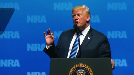 El-Presidente-Estadounidense,-Donald-Trump,-Habla-Con-La-Nra-Sobre-El-Tiroteo-Masivo-En-La-Preparatoria-Parkland-Y-Lo-Que-Su-Administración-Pretende-Hacer-Al-Respecto.