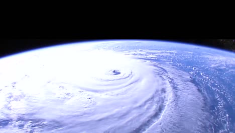 Schüsse-Von-Der-NASA-Raumstation-Des-Hurrikans-Florenz,-Der-Sich-Der-Küste-Nordamerikas-Nähert-4