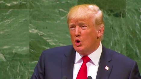 US-Präsident-Donald-Trump-Spricht-Vor-Der-Generalversammlung-Der-Vereinten-Nationen-In-New-York-über-Syrien-Und-Die-Absicht,-Vergeltungsmaßnahmen-Zu-Ergreifen,-Falls-Das-Assad-Regime-Dort-Chemische-Waffen-Einsetzt