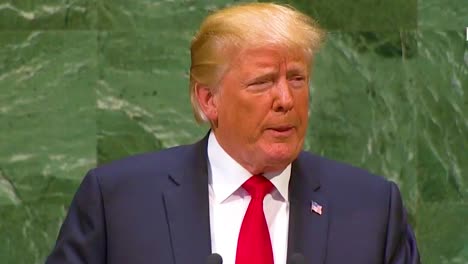 US-Präsident-Donald-Trump-Spricht-Vor-Der-Generalversammlung-Der-Vereinten-Nationen-In-New-York-Und-Greift-Den-Iran-Und-Das-Iranische-Regime-Als-Korrupt-An-1