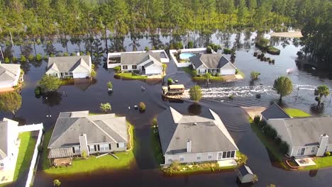 Luftaufnahme-über-Einem-überfluteten-Viertel-In-South-Carolina-Nach-Dem-Hurrikan-Florenz-3