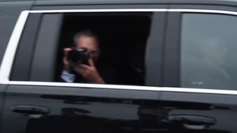 Servicemen-Present-Arms-As-President-Bush'S-Funeral-Procession-Passes-By-In-The-Parking-Lot-Of-Texas'-College-Station