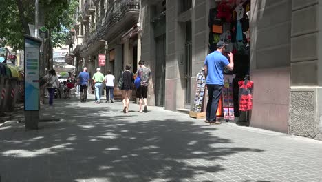 España-Barcelona-Escena-Callejera-Con-Gente