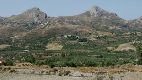 Grecia-Creta-Cumbres-Gemelas-Con-Agricultura