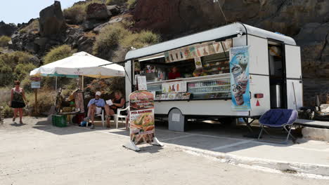 Puesto-De-Comida-De-Grecia-Santorini