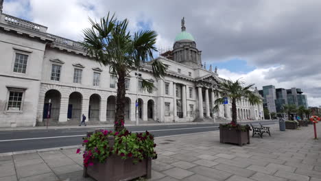 Ireland-Dublin-Customs-House-Side-View-With-Bus