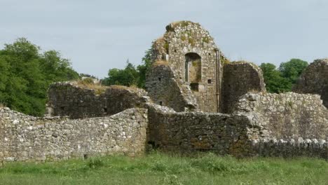 Irland-Cashel-Hore-Abbey-Zerstörte-Mauern-Zoomed