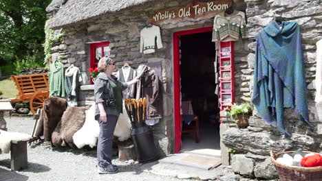 Irland-County-Kerry-Tourist-Einkaufen-Für-Handwerk