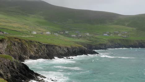 Irland-Dingle-Halbinsel-Farmen-Und-Klippen