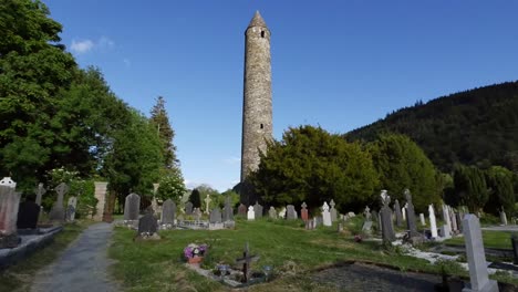 Irlanda-Glendalough-Celtic-Monastic-Site-Sun-To-Shadow