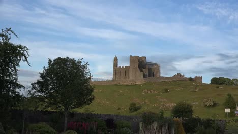 Irland-Rock-Of-Cashel-Zoom