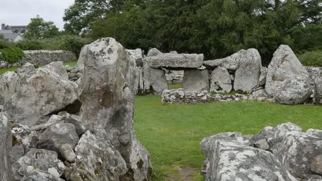 Irland-Creevykeel-Gerichtsgrab-Court