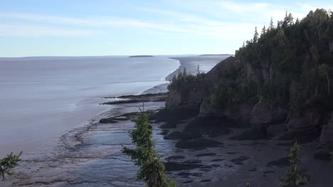 Canada-Coastal-View-At-Hopewell-Rocks