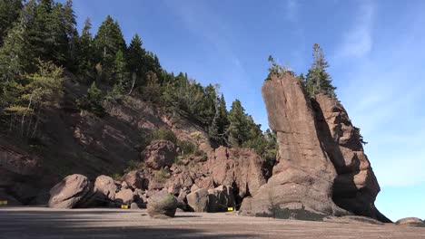 Kanada-Hohe-Felsspitzen-Bei-Hopewell-Rocks