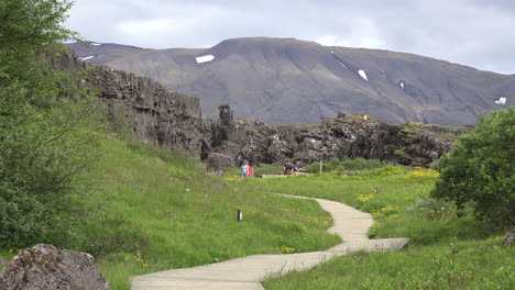 Iceland-Pingvellir-Path-From-Cliffs-Of-The-Rift-