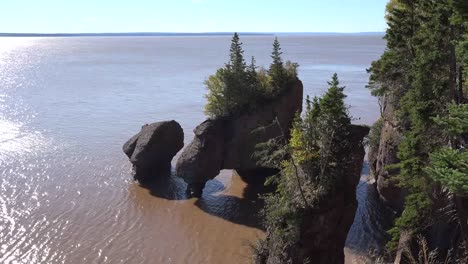 Canadá-Bahía-De-Fundy-Marea-Alta-Rocas-Hopewell