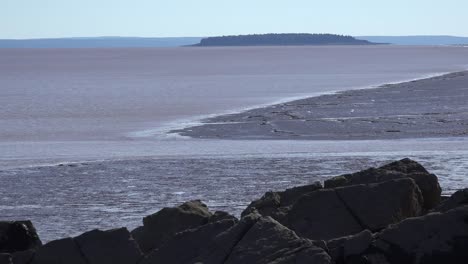 Bahía-De-Canadá-De-La-Marea-Fundy-Saliendo