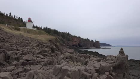 Canadá-Nueva-Escocia-Faro-Más-Allá-De-Las-Rocas