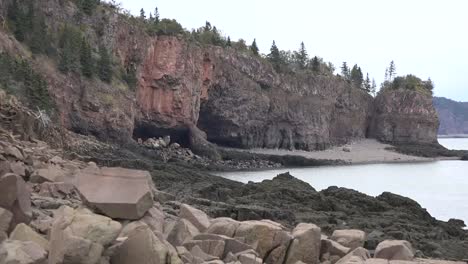 Canada-Nova-Scotia-Shoreline-Zooms-Out