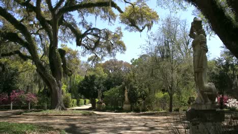 Louisiana-Rosedown-Plantage-Gärten-Mit-Statuen