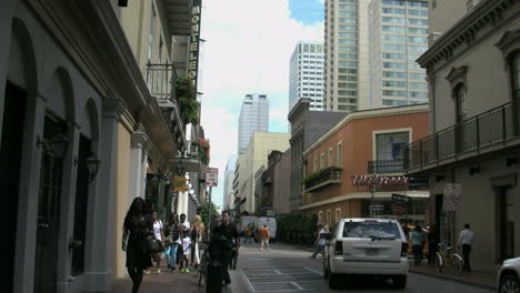 Barrio-Francés-De-Nueva-Orleans-Tarde-Centro