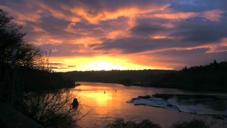 Oregon-Willimette-Fluss-Sonnenuntergang-Rosa