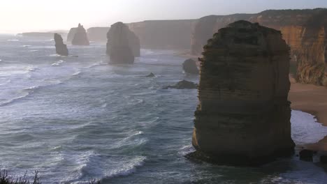 Australien-Great-Ocean-Road-12-Apostel-Großer-Seestapel