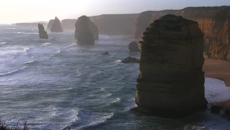 Australia-Great-Ocean-Road-12-Apostles-Zoomed-In