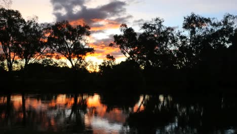 Australia-Murray-River-At-Albury-Sunset-Glow-On-Water-Time-Lapse