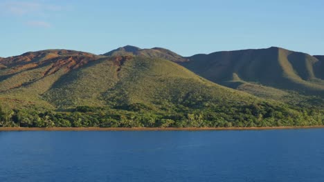 Vista-De-La-Isla-De-Nueva-Caledonia