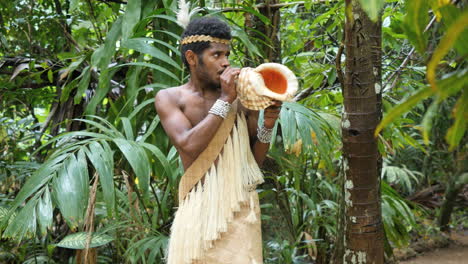 Vanuatu-Mann-Bläst-Muschelschale