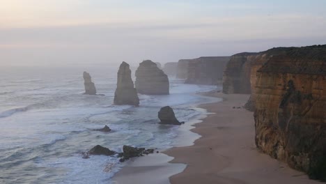 Australia-Great-Ocean-Road-12-Apostles-Late-Afternoon-Pan