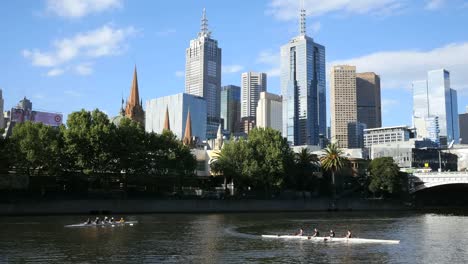 Australien-Melbourne-Yarra-River-Mit-Crew